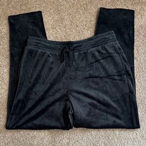 NWOT Cuddl Duds Women's Black Velour Joggers
